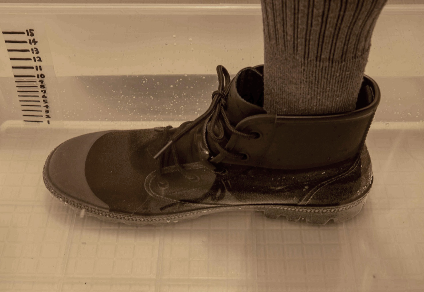 防災におすすめシューズ8選