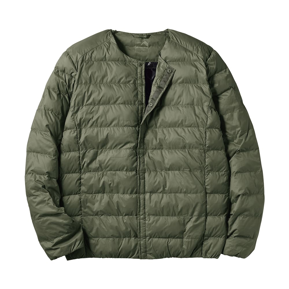 カーキグリーン