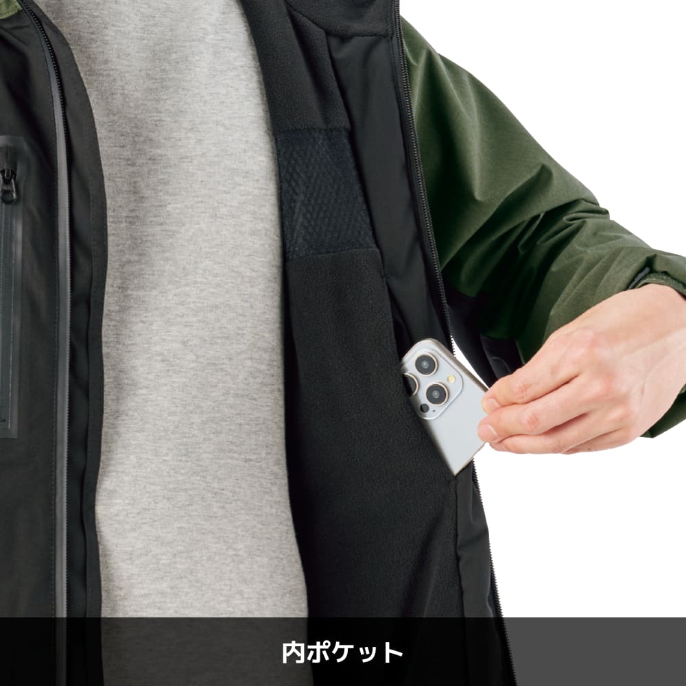 ブラック