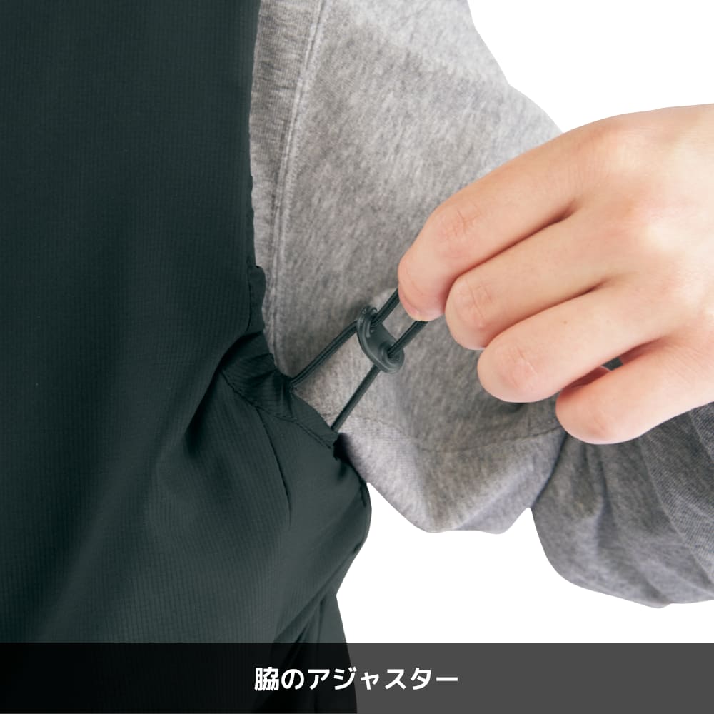 ブラック