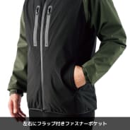 ブラック