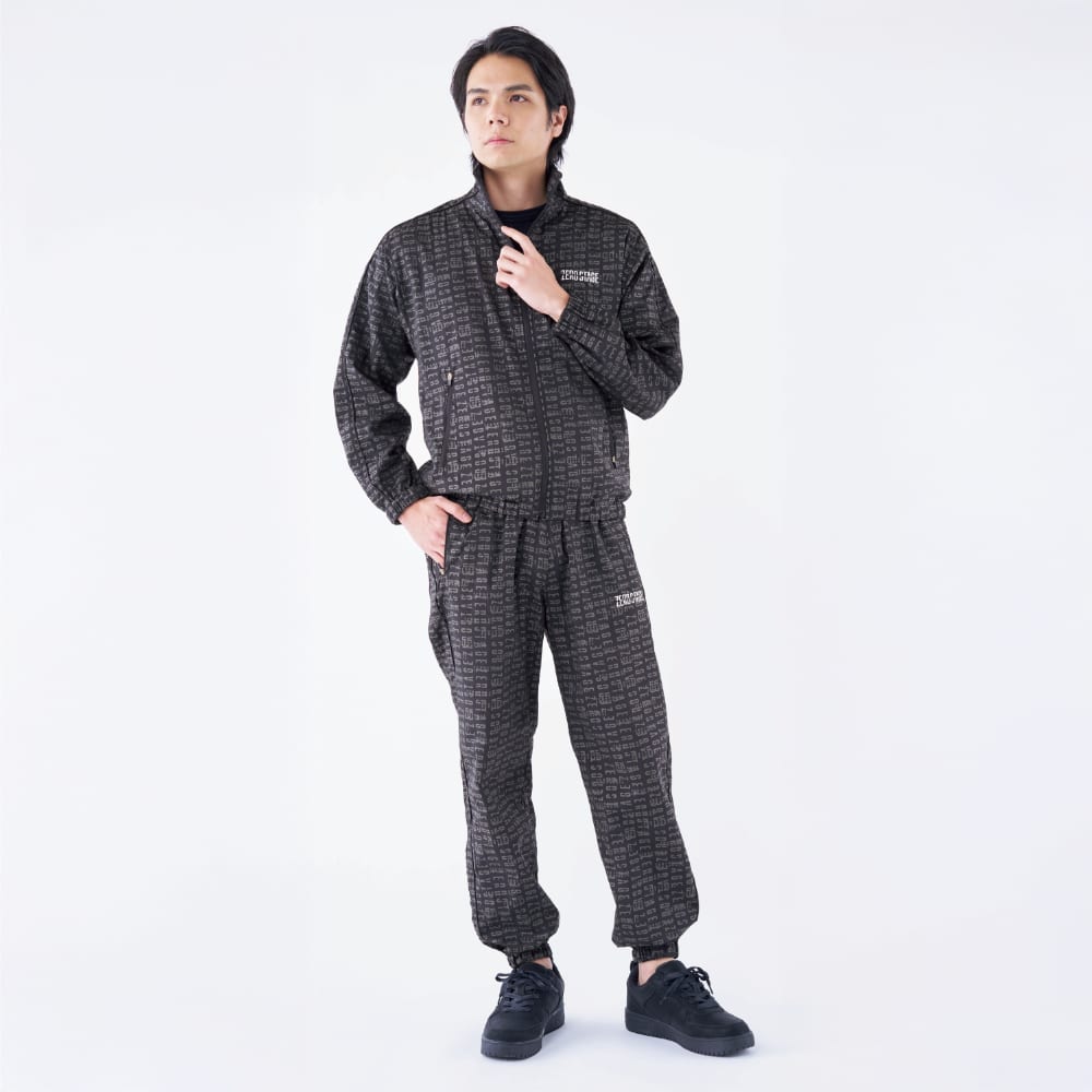 モノグラムブラック