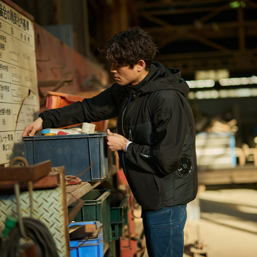 ブラック：スタンダード