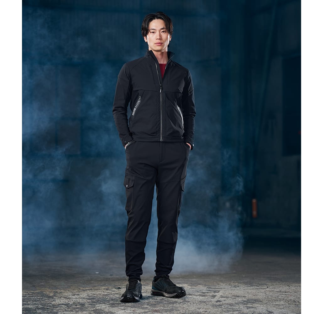 ブラック