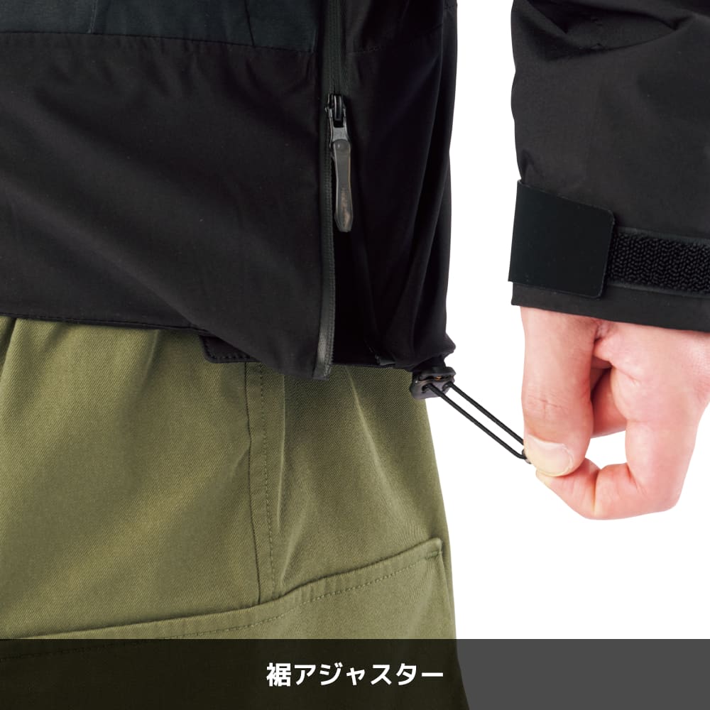 ブラック
