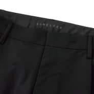 ブラック