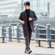 ブラック