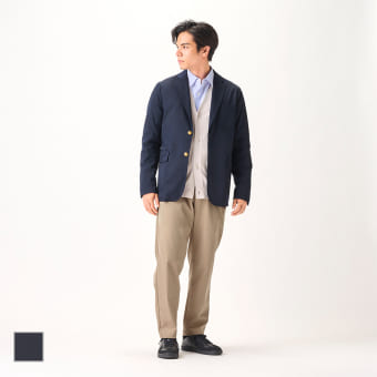 汚れが落ちやすいチェンジボタンブレザー