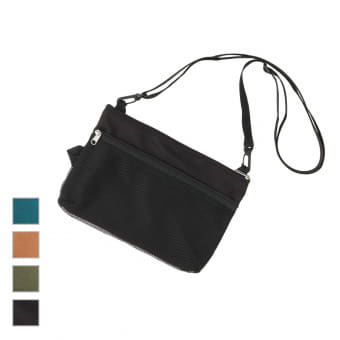 デイリーアンカーサコッシュ