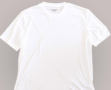 ワンコインで猛暑対策「放熱冷感半袖Tシャツ」